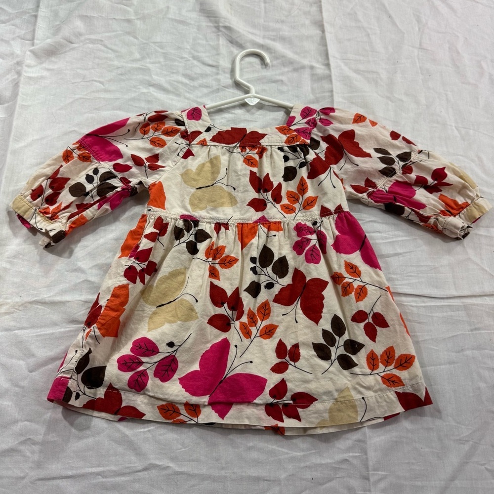 K78. GAP Baby Dress with Pink and‎ Orange Leaves (4T)